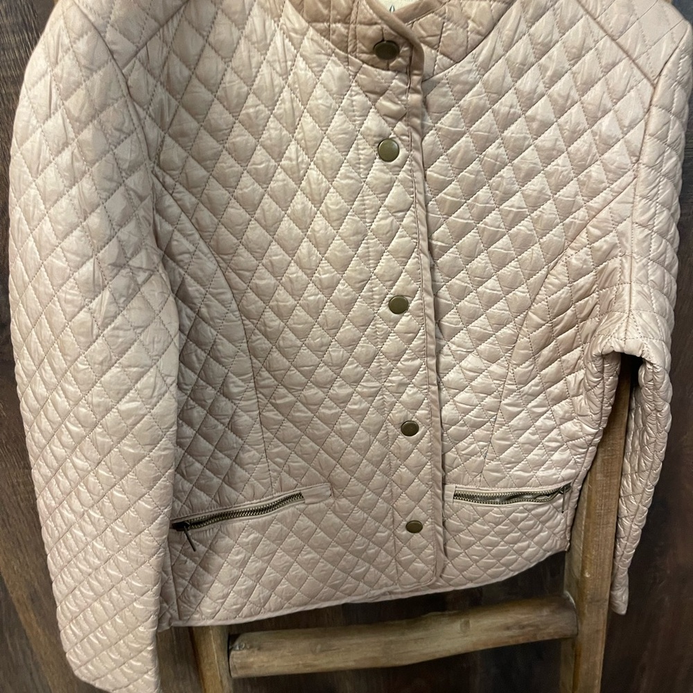 Elegant Quilted Bomber Jacket